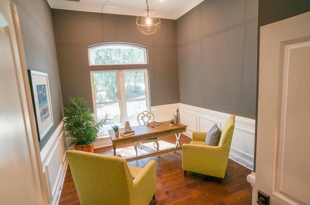 Home design - transitional home design idea in Jacksonville
