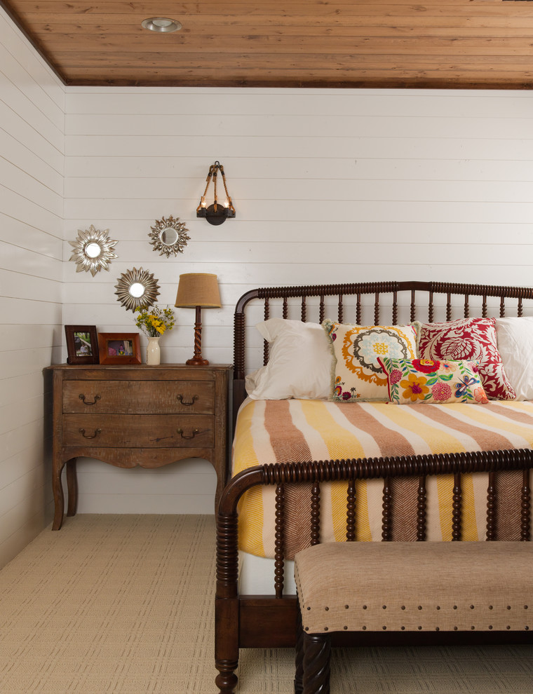 Cottage bedroom photo in Philadelphia