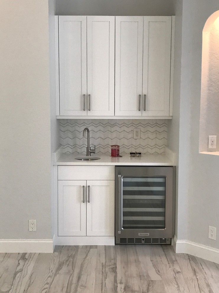 Home design - transitional home design idea in Miami
