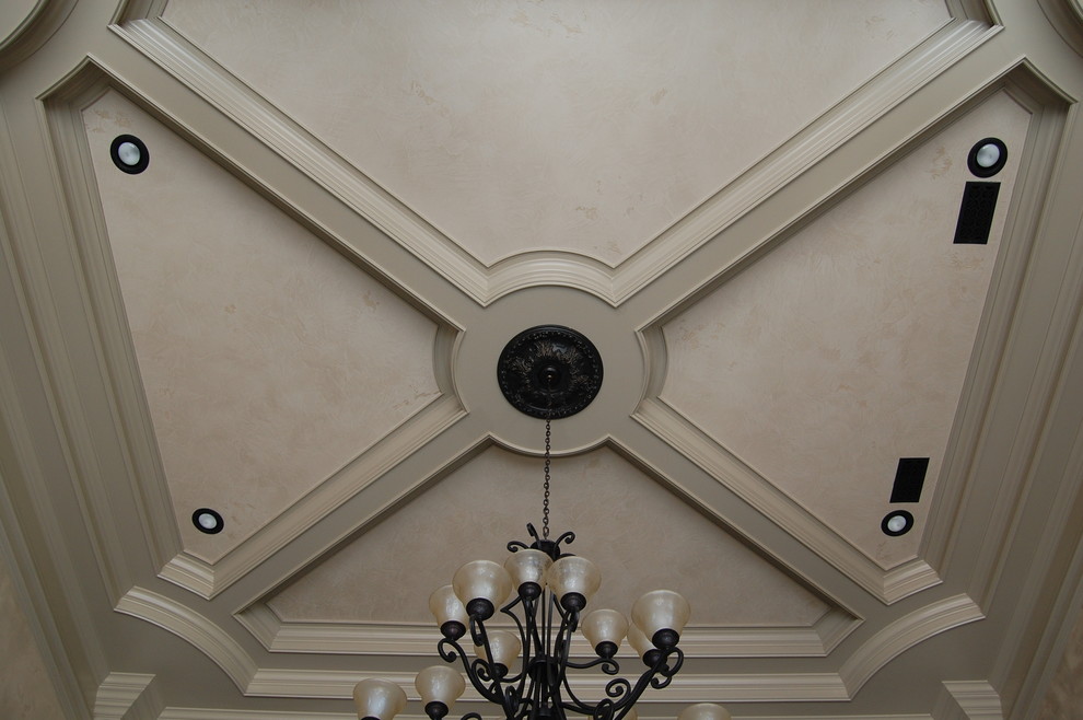 Mountain style entryway photo in Austin