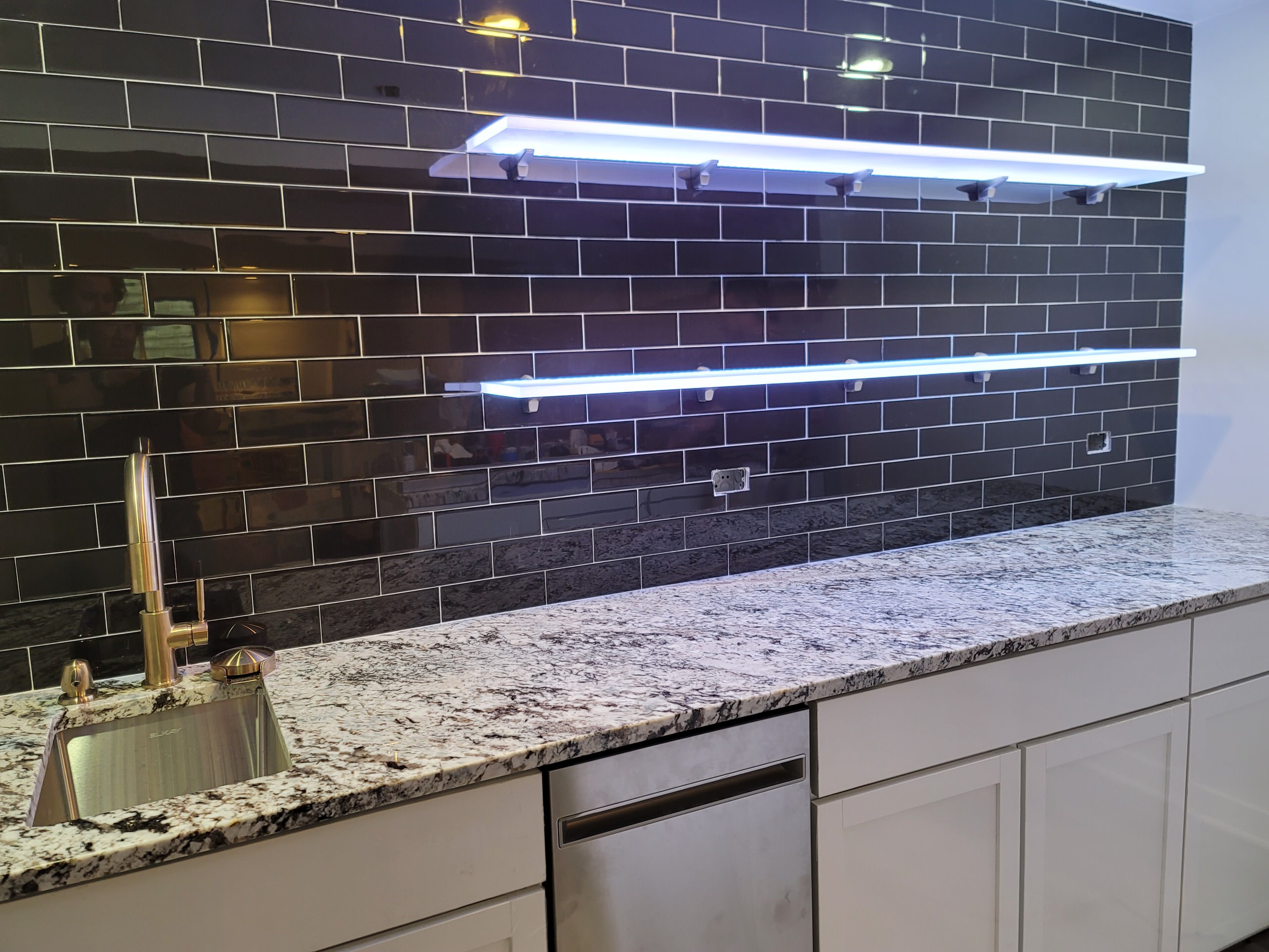 Bolingbrook Basement Bar
