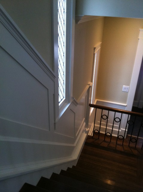 River Heights Renovation/Addition classique-escalier