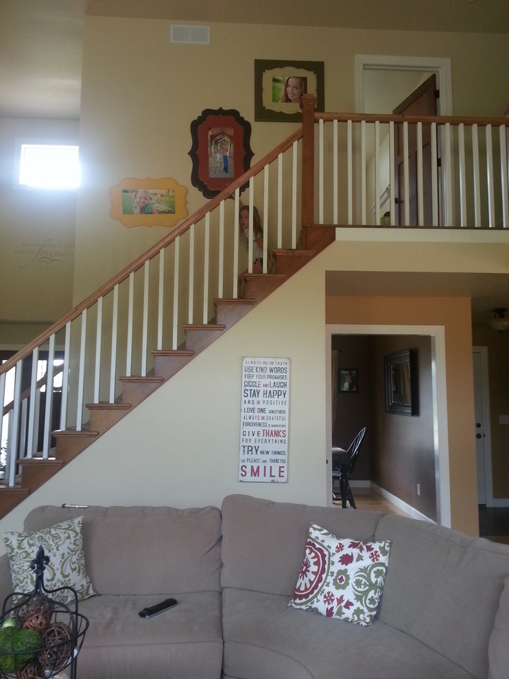 I need help how to arrange the stairs picture wall