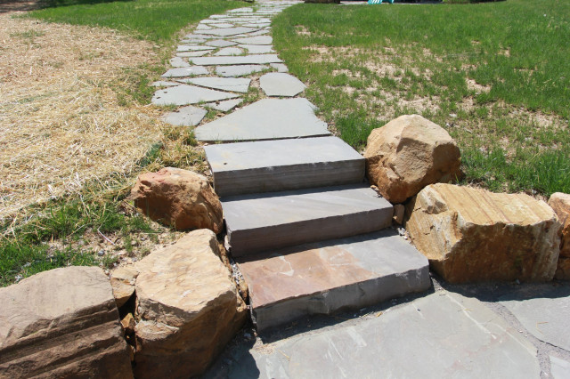 Hardscaping american-traditional-exterior