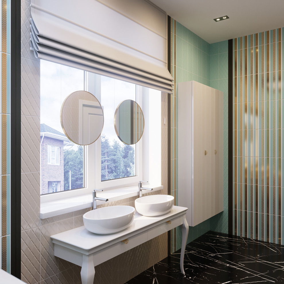 У берегов лазурных