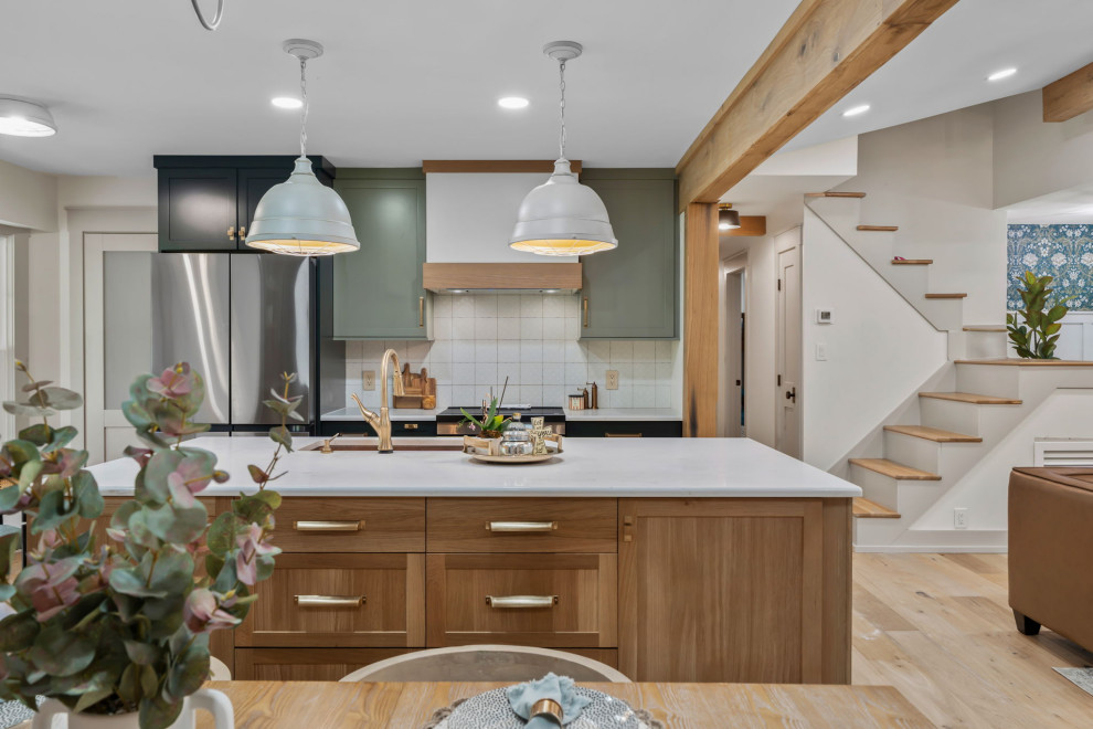 Kitchen - transitional kitchen idea