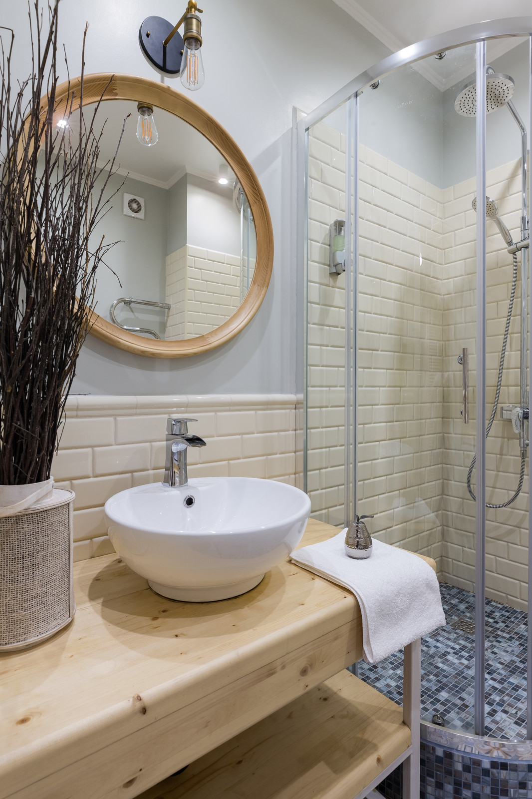 Яркая квартира-студия по проекту Аллы Сеничевой