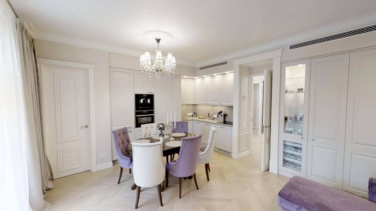 Квартира 100 кв.м. в здании сталинского конструктивизма.