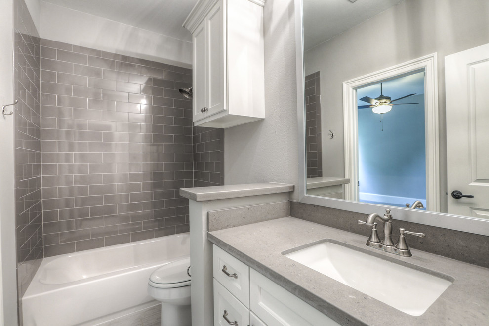 Example of a transitional bathroom design in Houston