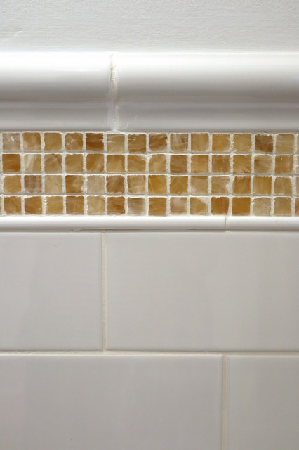 Ba&ntilde;o blanco coastal-bathroom