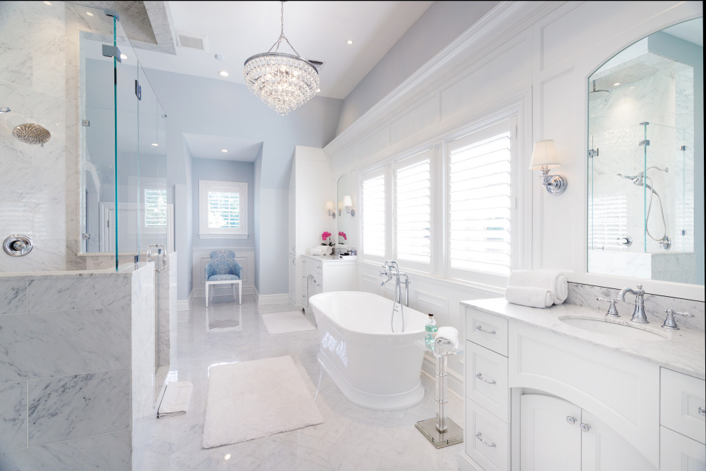 Home design - transitional home design idea