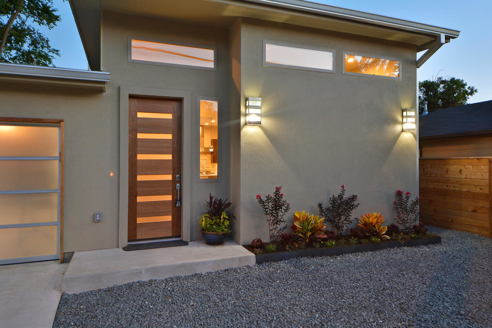 Inspiration for a modern home design remodel in Austin