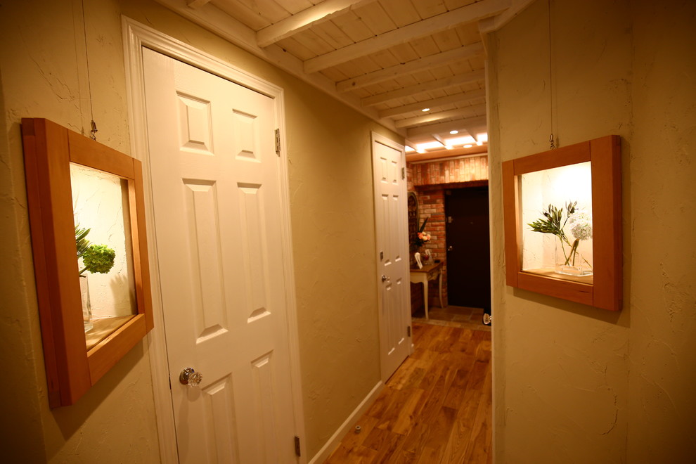 This is an example of a transitional hallway in Tokyo.