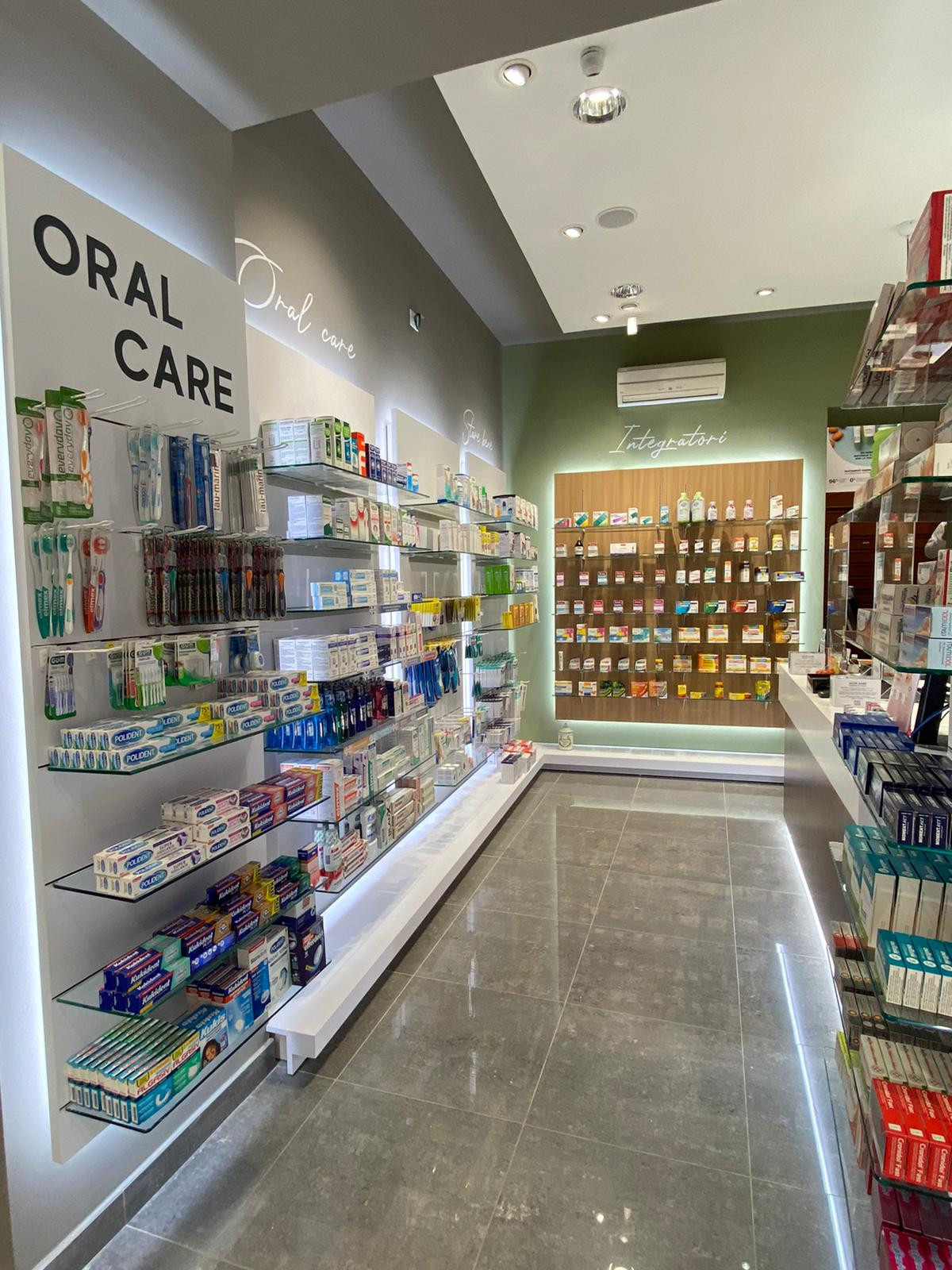 Farmacia Costanzo 100 mq
