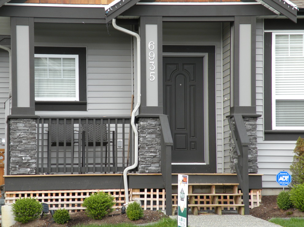 Home design - contemporary home design idea in Vancouver