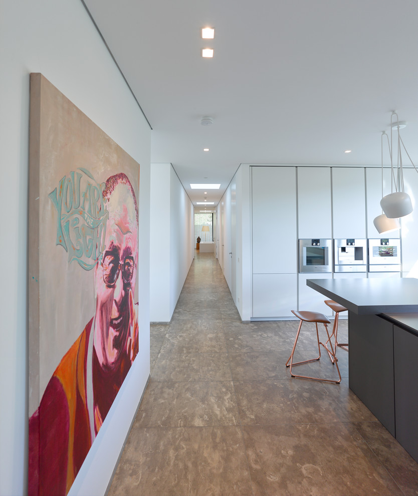 Großer Moderner Flur in Stuttgart