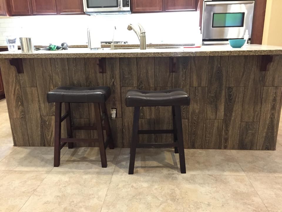 Inspiration for a rustic kitchen remodel in Phoenix