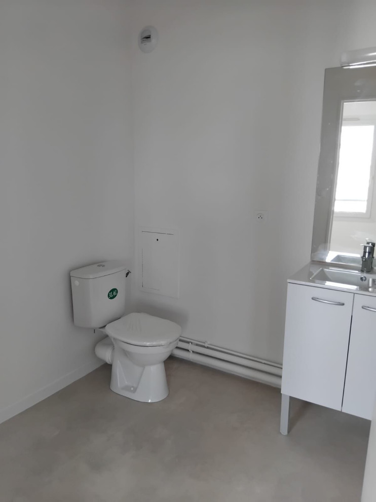 Salle d'eau dans l'état initial