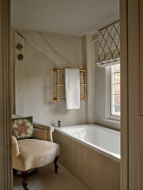 Vale Farm farmhouse-bathroom