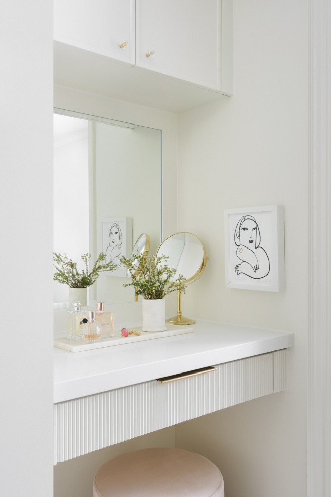 Home design - transitional home design idea