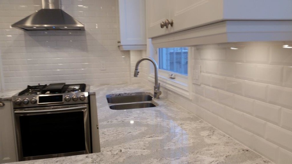 Quartz Kitchen in Oxford White