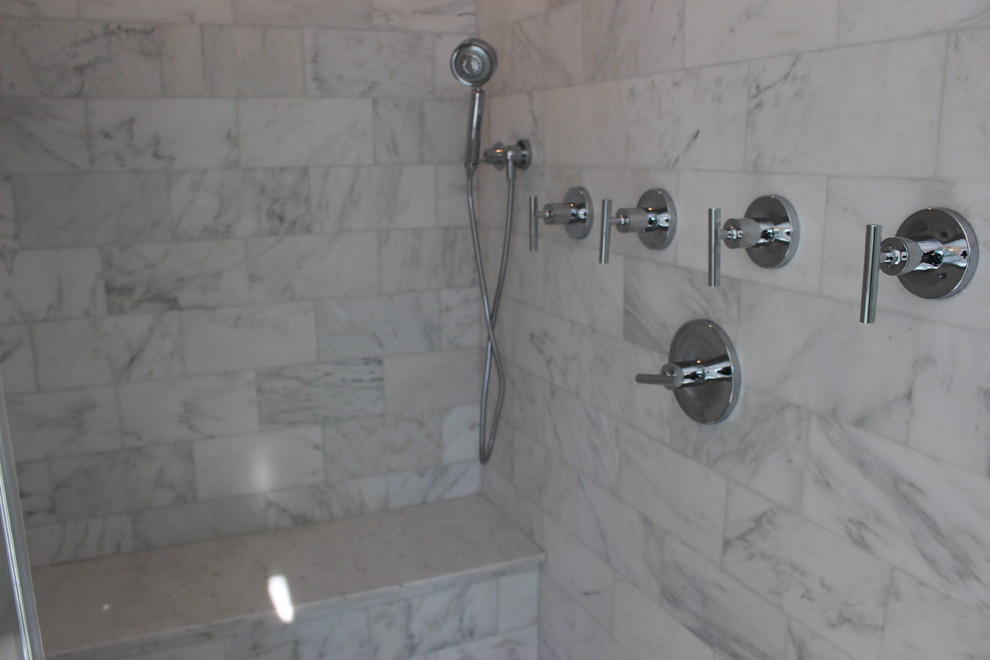 This is an example of a mid-sized transitional bathroom in New York.