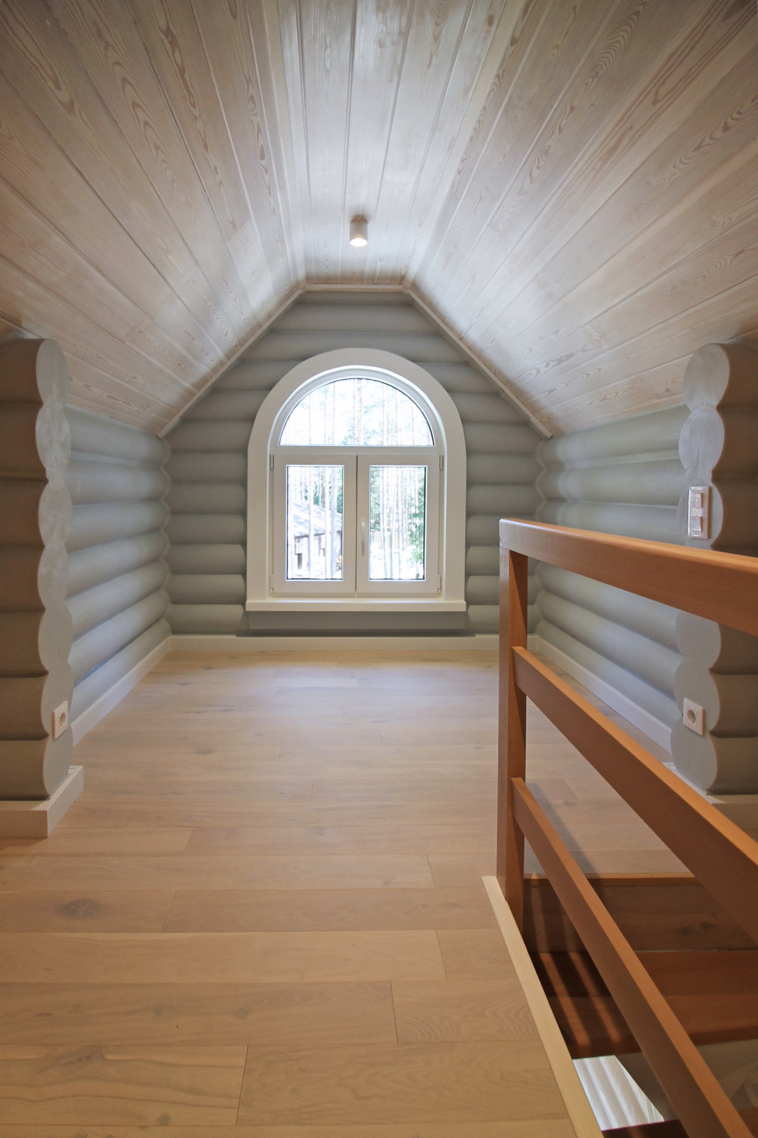 Срубовой коттедж в Рощино