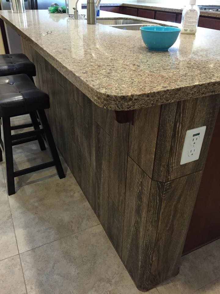 Kitchen - rustic kitchen idea in Phoenix