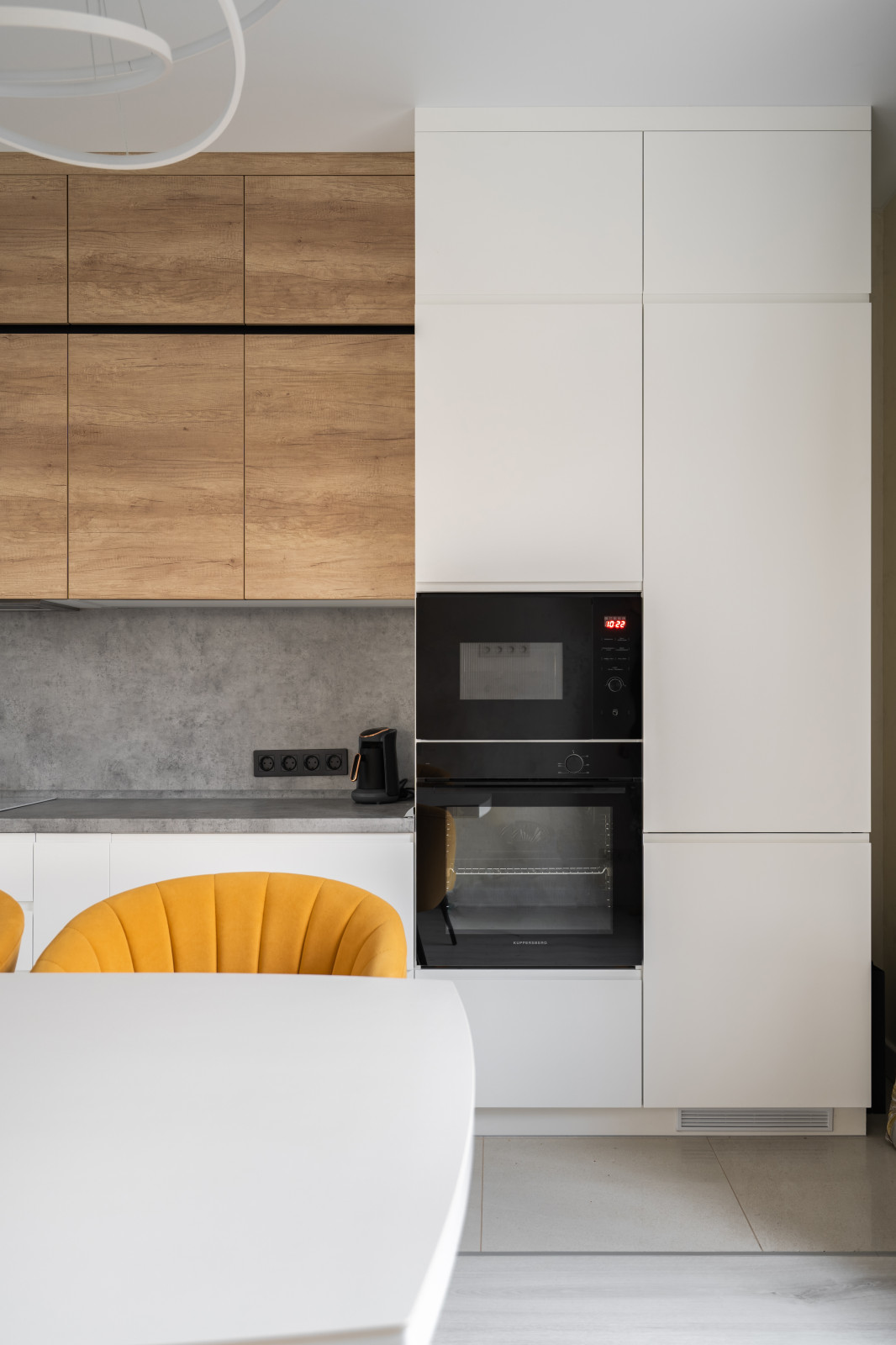 Шкаф на кухню встроенный холодильник