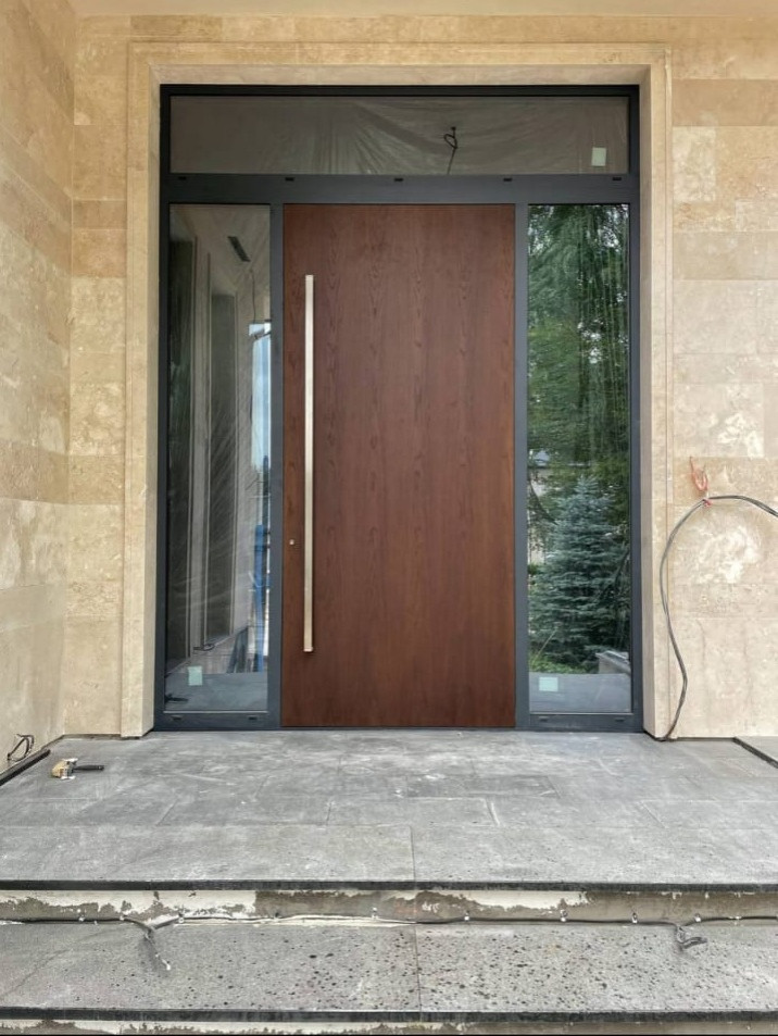 Облицовка двери из натурального шпона дуба