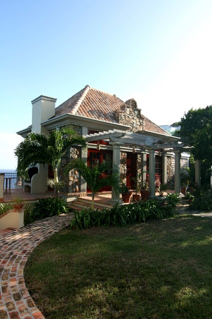 Reef Bay Manor tropisch-wohnbereich