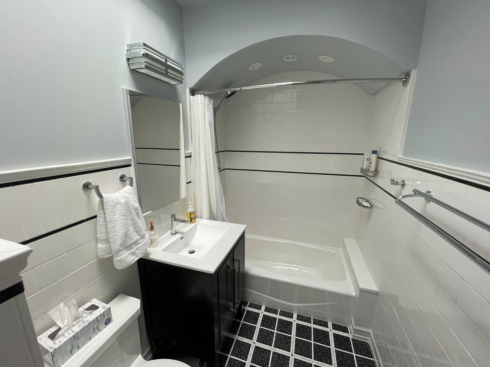 Art Deco Guest Bath