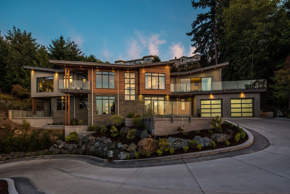 Inspiration for a contemporary home design remodel in Vancouver