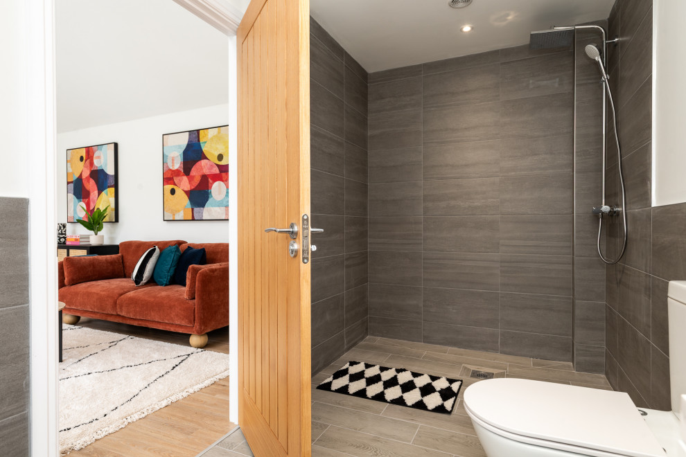 Walnut Close - New Build - Stage to Sell