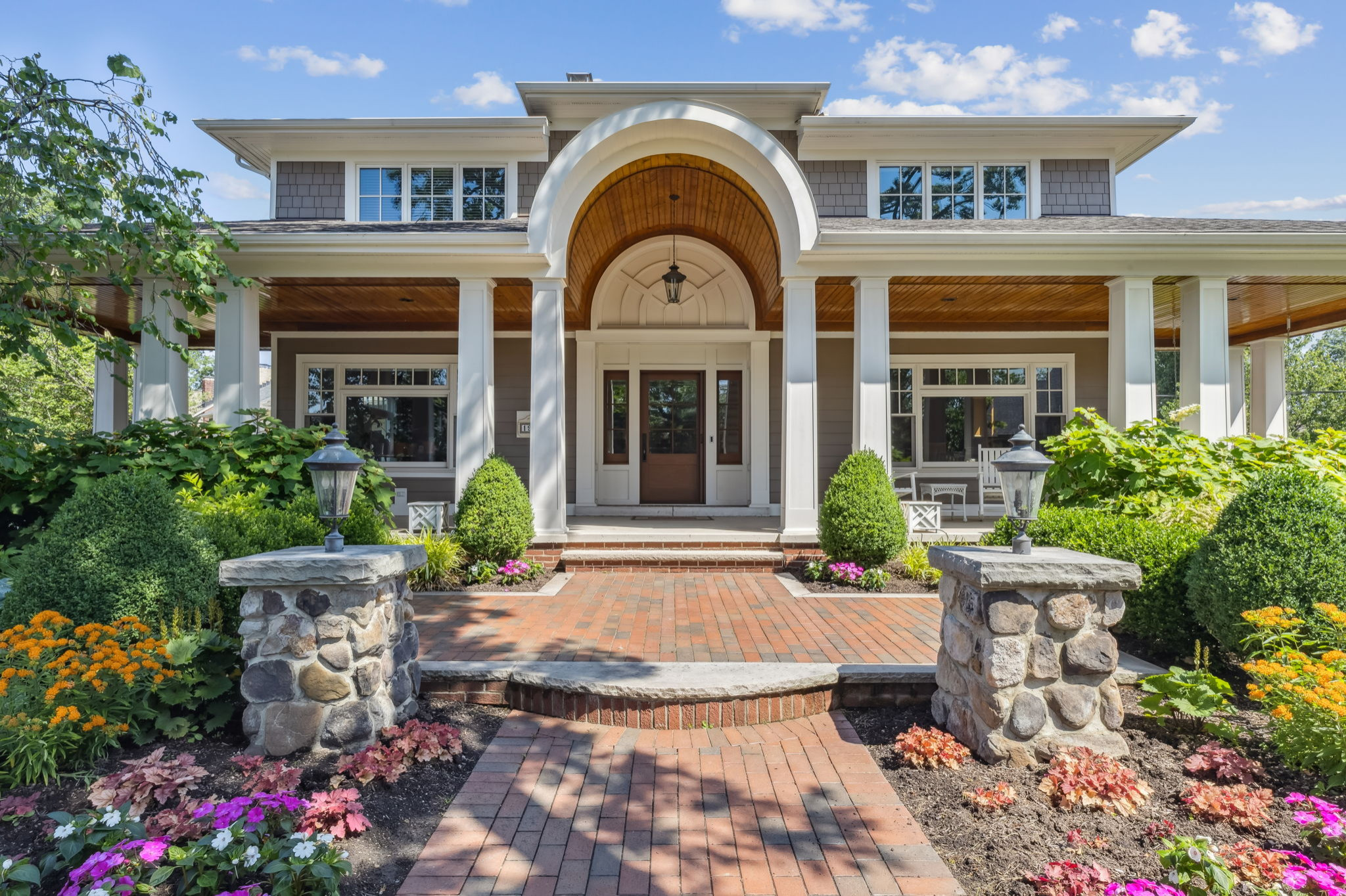 Rocky River Front Porch 2024