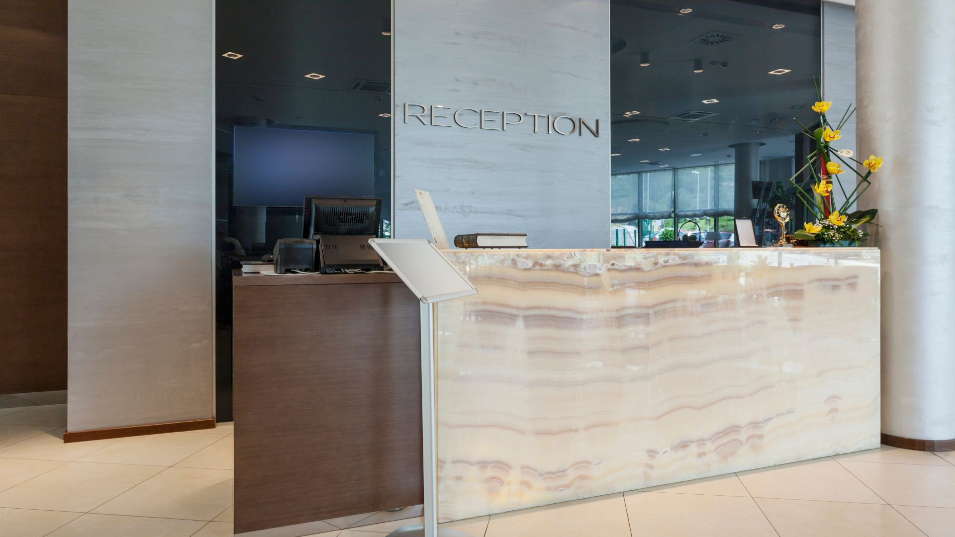 Serene Retreat Hotel in Kensington