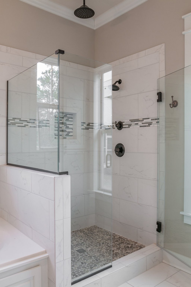 Design ideas for a country bathroom in Seattle.