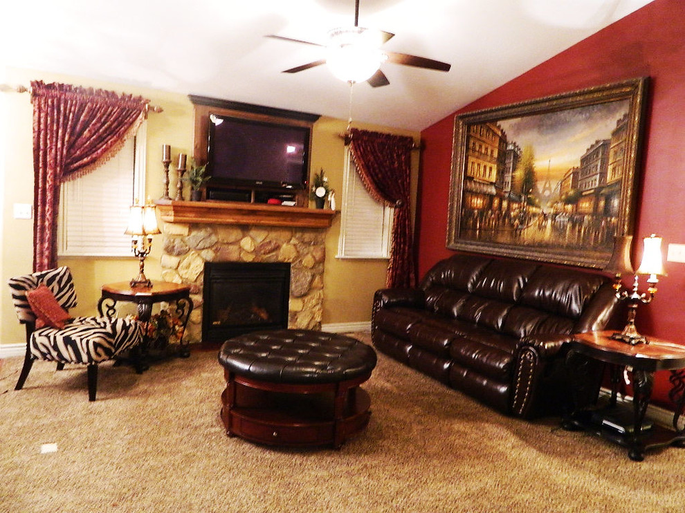 This is an example of a transitional living room in Boise.