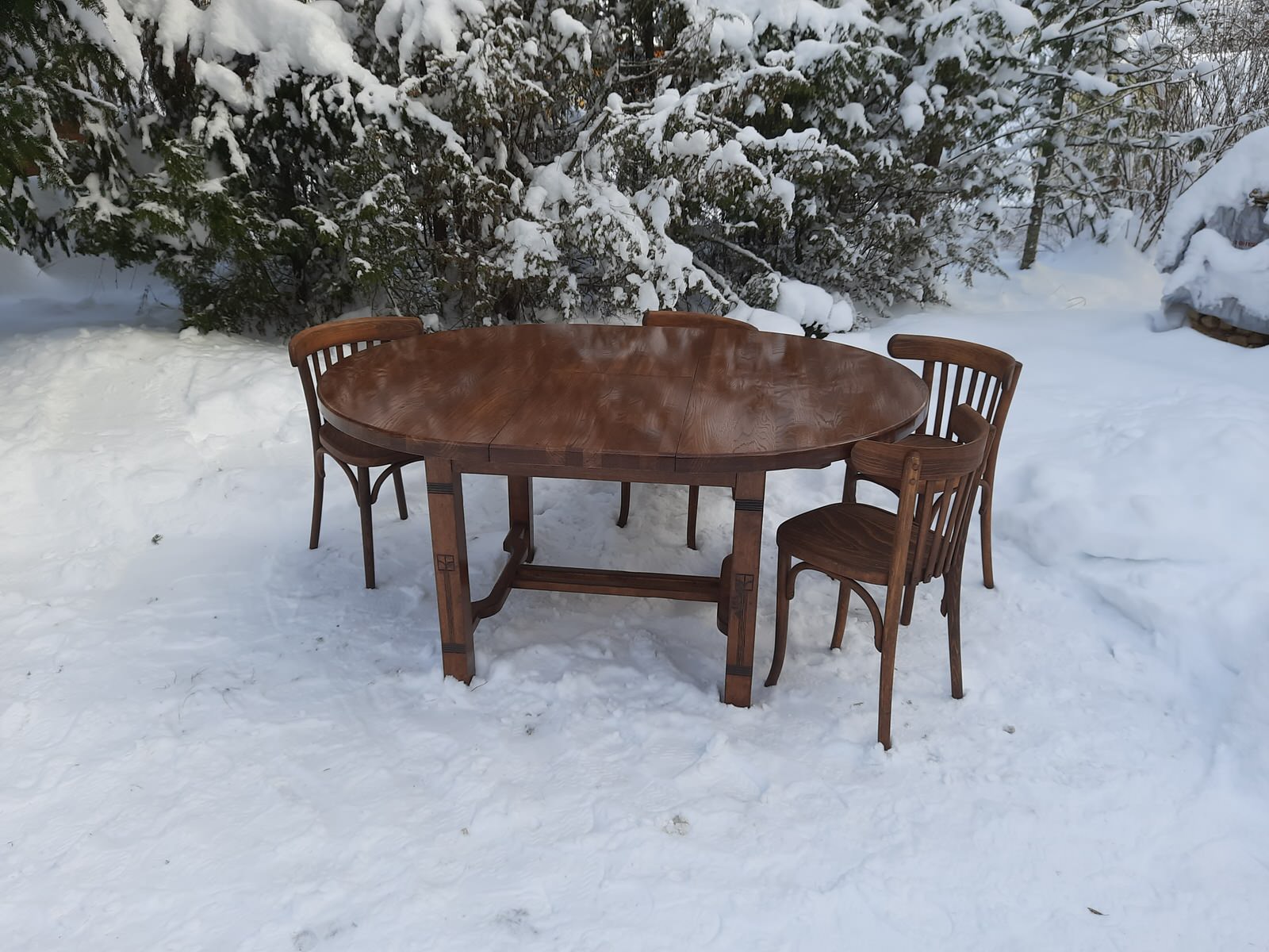 Раскладной круглый стол