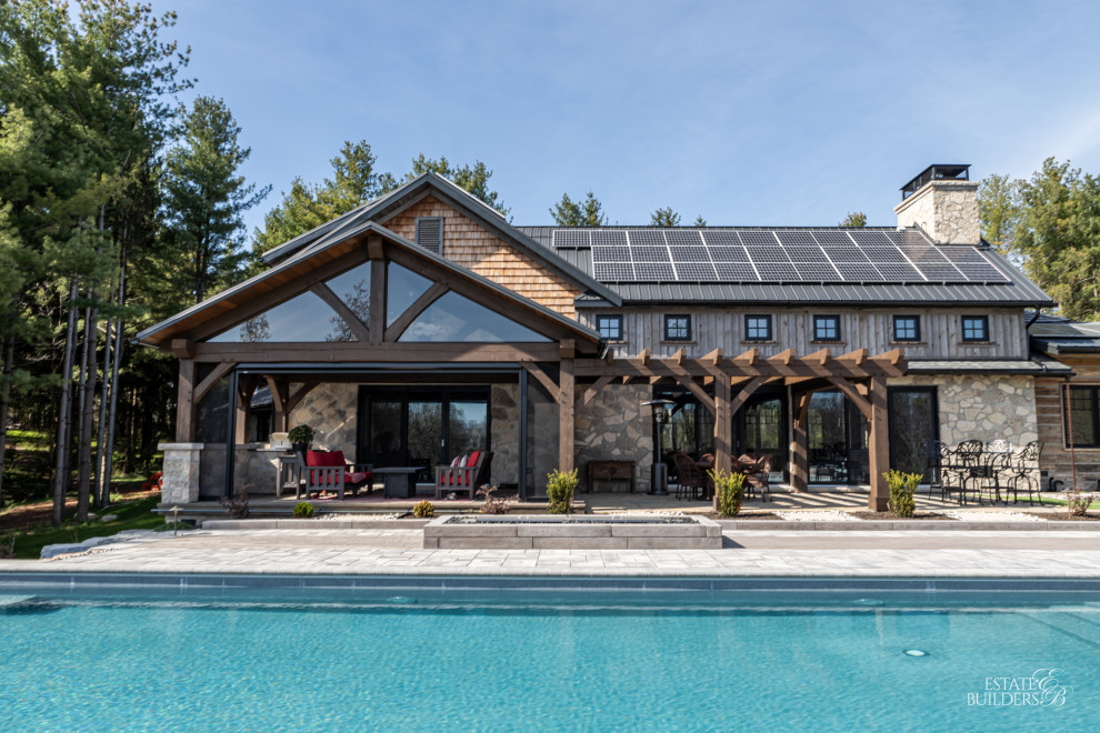 Example of a mountain style pool design in Toronto