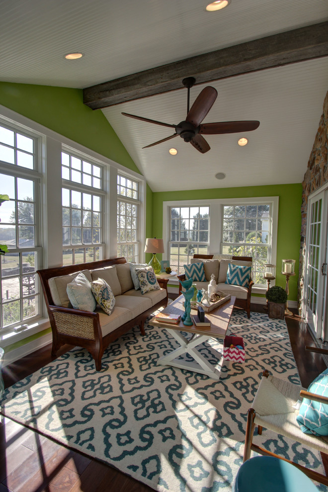 Sunroom - traditional sunroom idea in Columbus