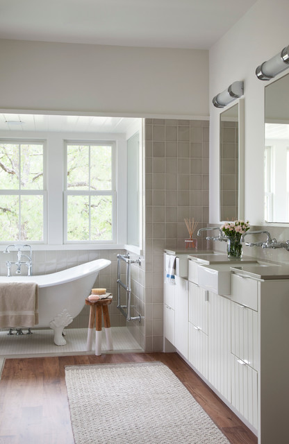 Modern Farm House country-stanza-da-bagno