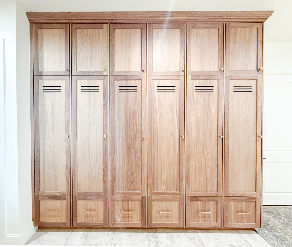 Home design - transitional home design idea
