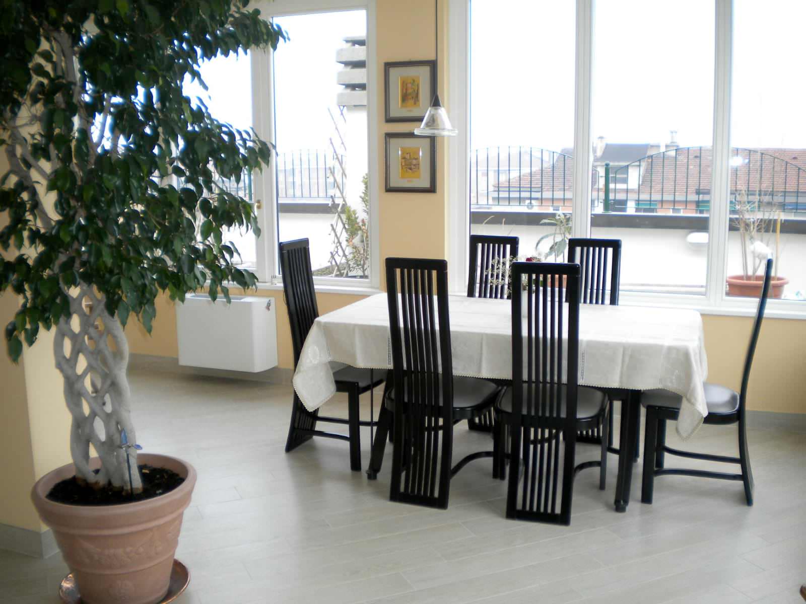 Двухуровневая квартира с террасой в Милане, реконструкция с увеличением площади