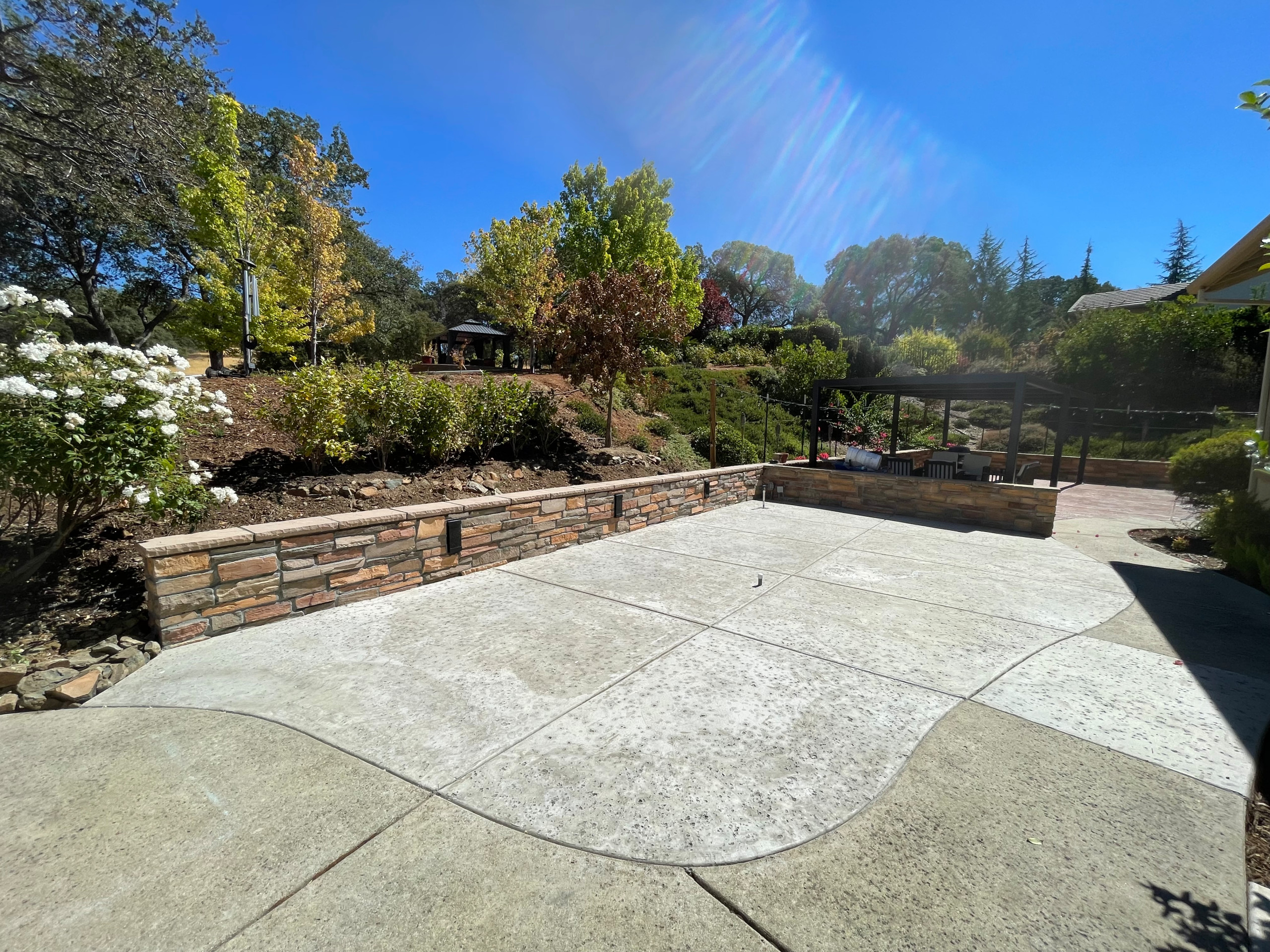 Chakraborty's wanted to retain the hill and put a spa in the backyard
