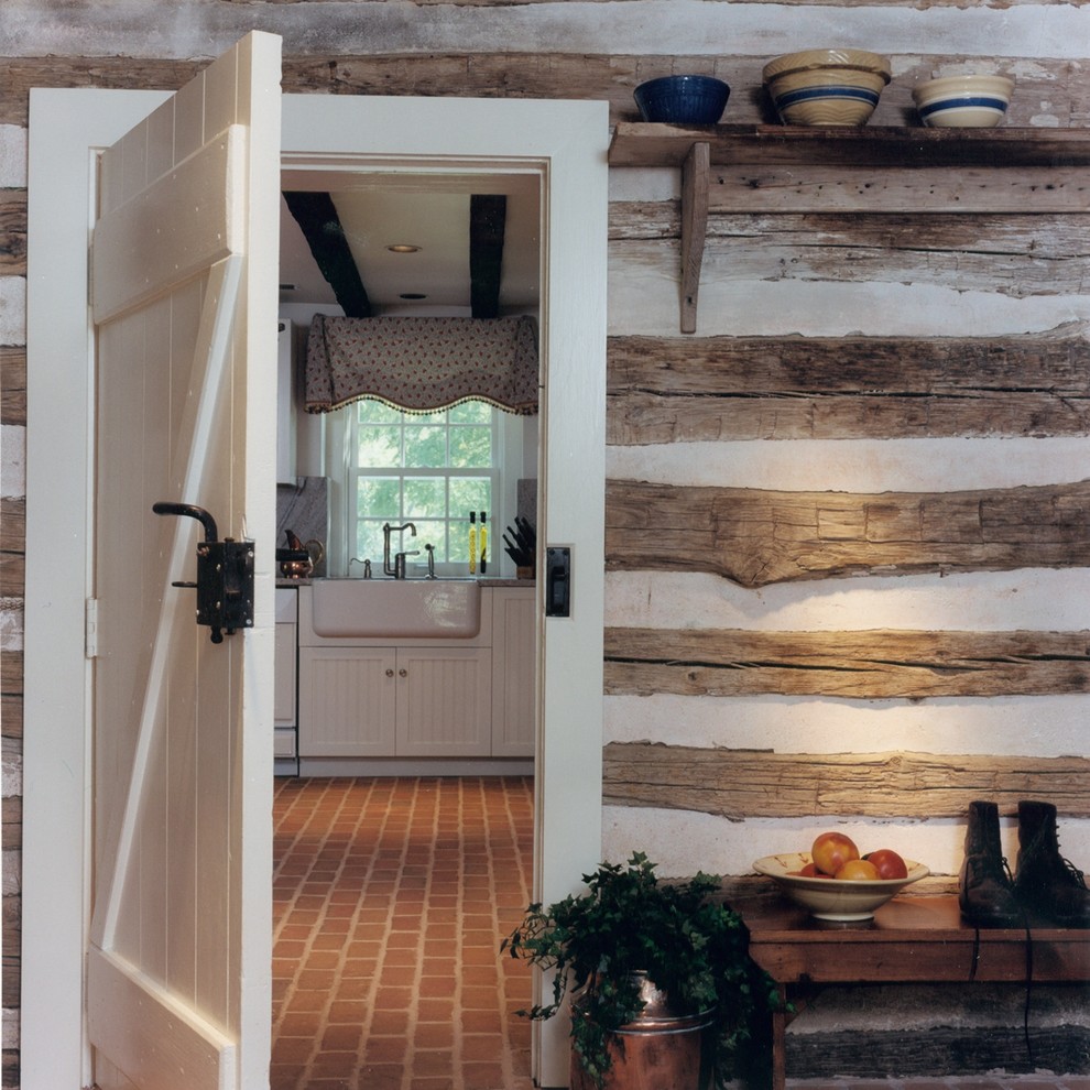 Inspiration for a traditional entryway in Baltimore.