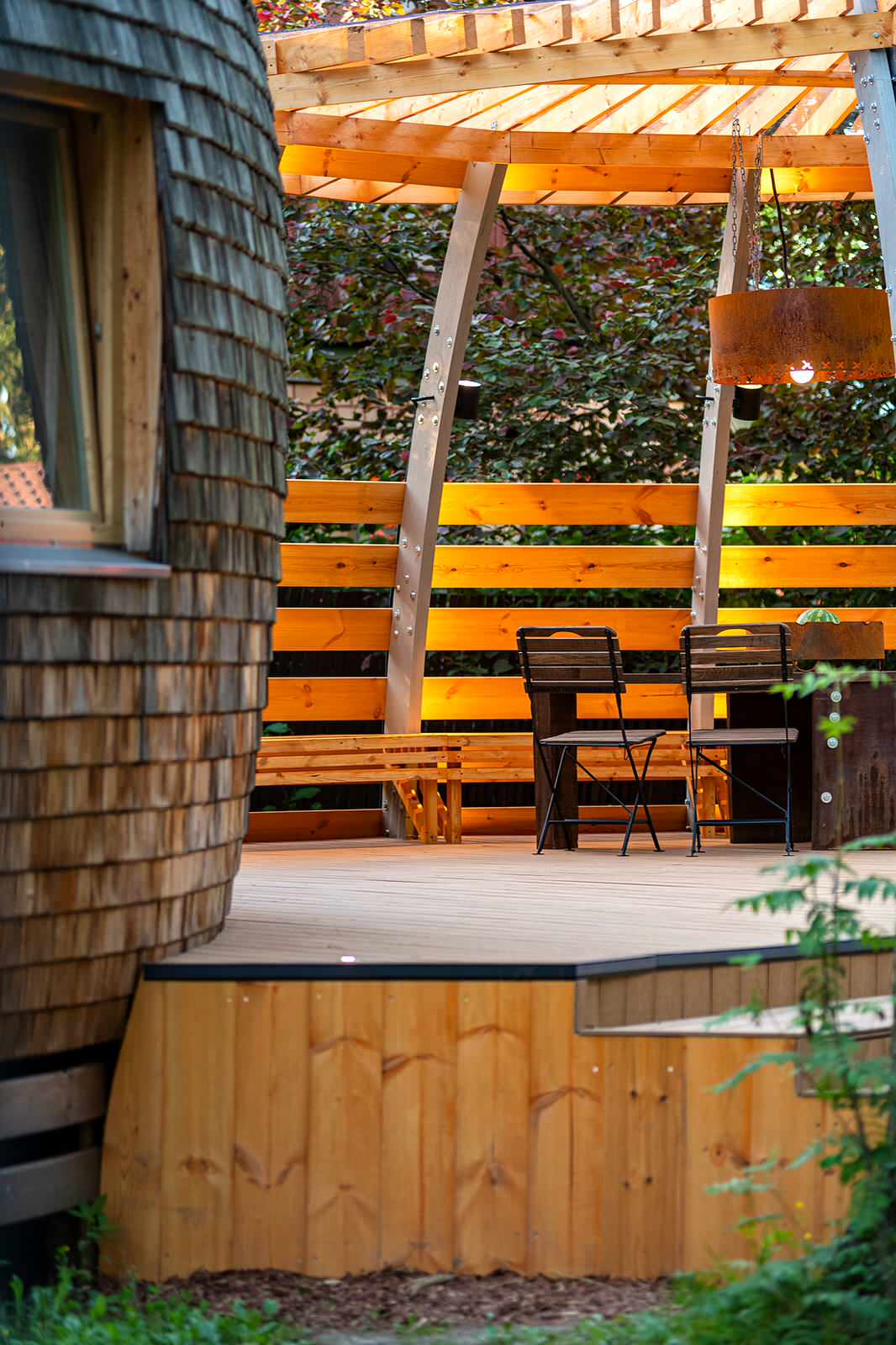 Необычная веранда (и терраса) к Необычному Дому (проект "Фазенда-лайф")