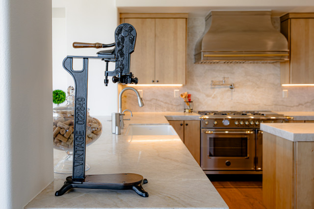 Kitchen Remodel - Signal Hill trendy-koekken