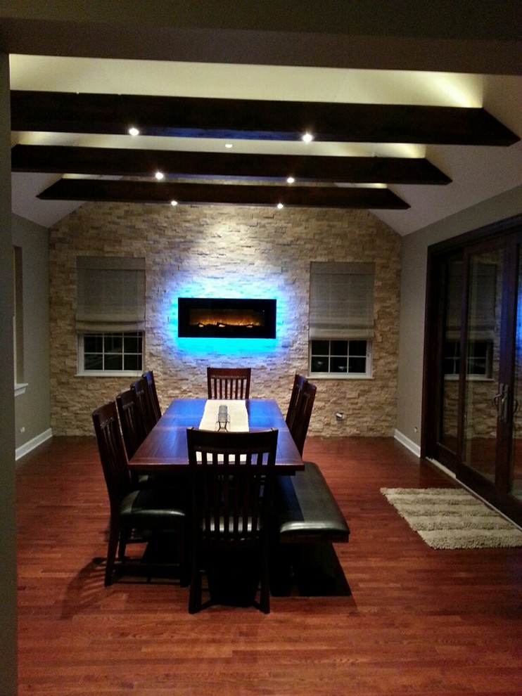 Inspiration for a rustic home design remodel in Chicago