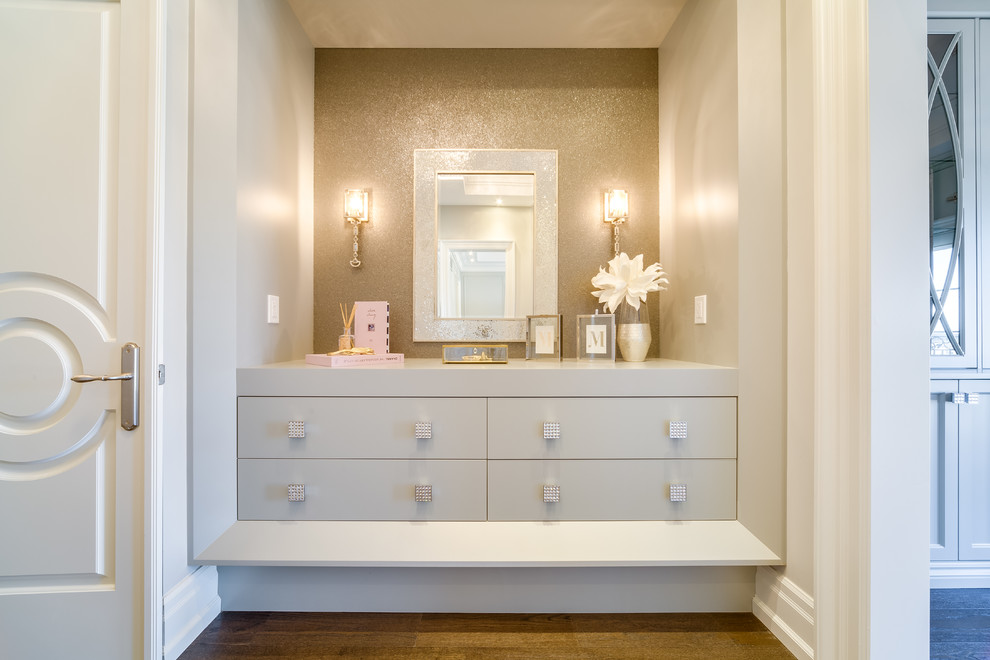 Home design - transitional home design idea in Toronto